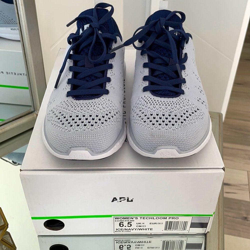 APL Sneakers